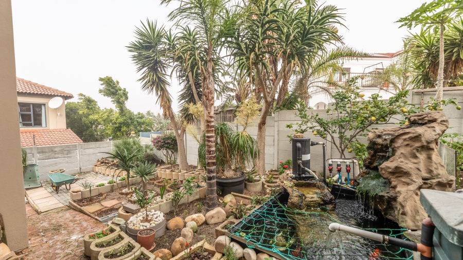 4 Bedroom Property for Sale in West Beach Western Cape